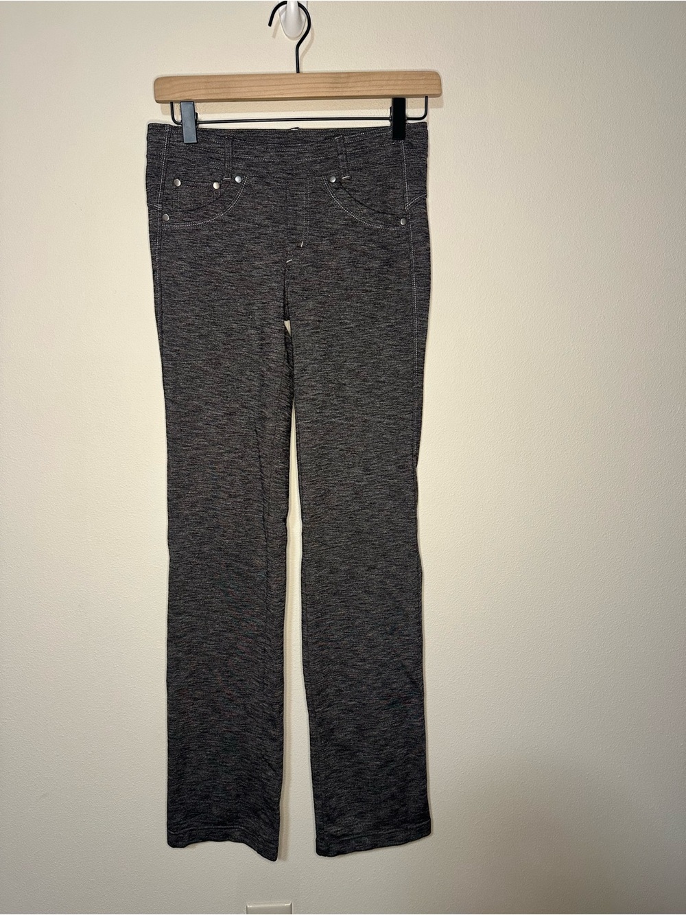 KUHL mova straight leg gray knit pants size 4 reg hiking outdoor comfy casual - Picture 2 of 9